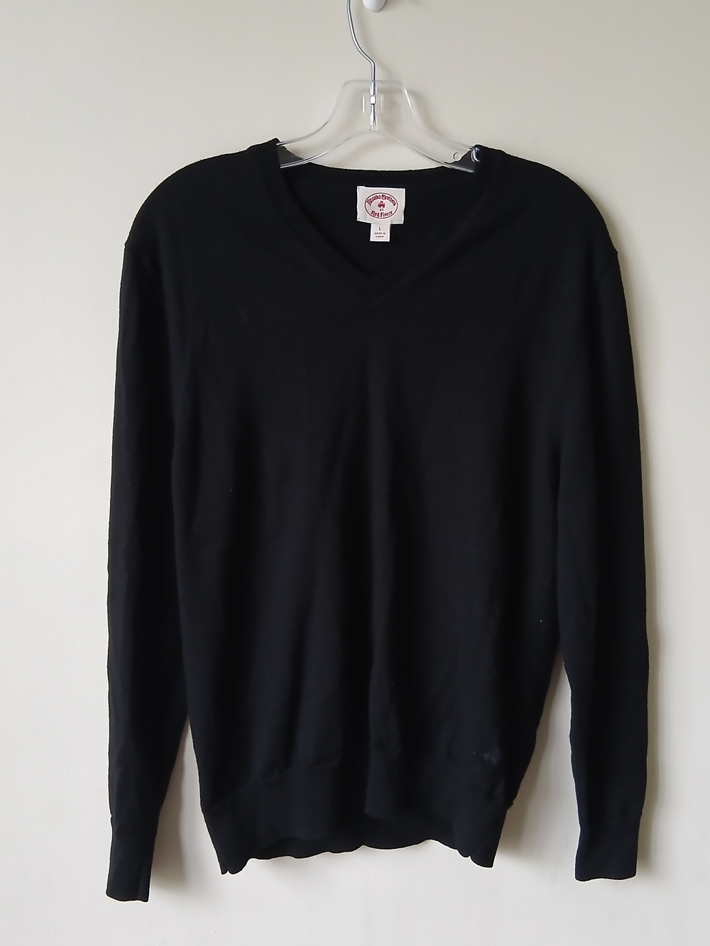 Brooks Brothers Merino Wool V-Neck Men's Sweater